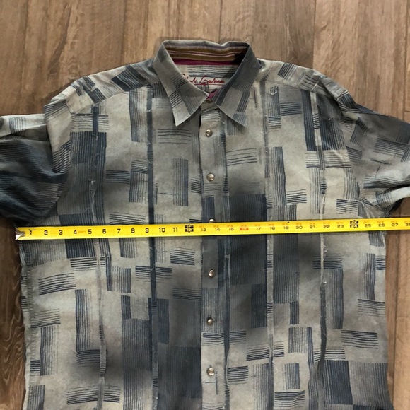 ROBERT GRAHAM 100% Cotton Lightweight Button Down Shirt - Picture 12 of 13